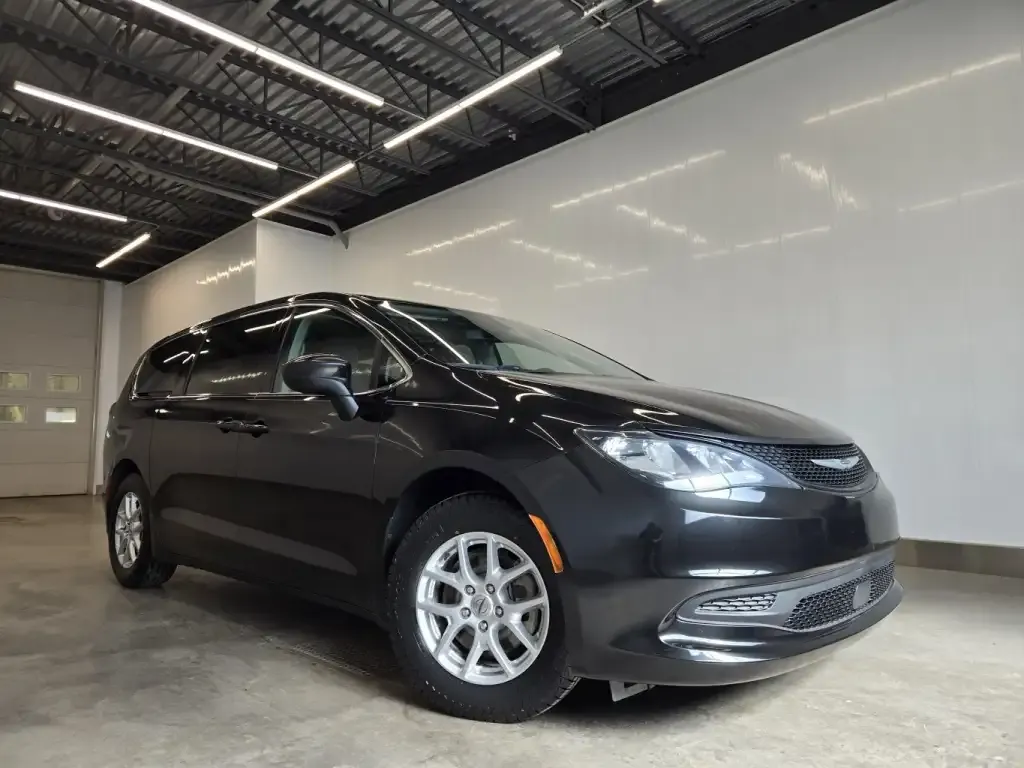 Chrysler Grand Caravan 2022 photo 4