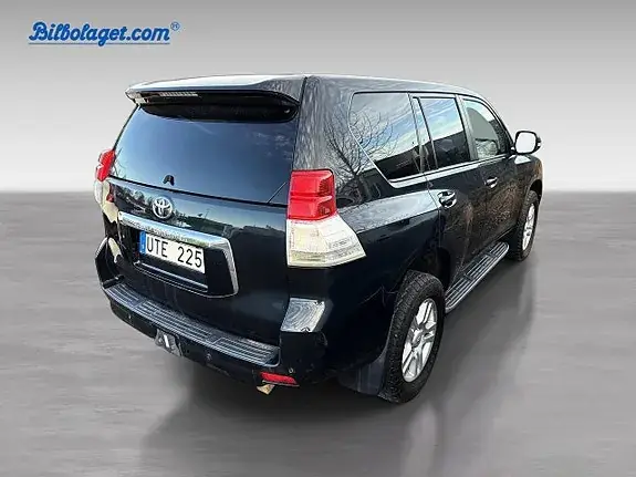 Toyota Land Cruiser 2011 photo 4