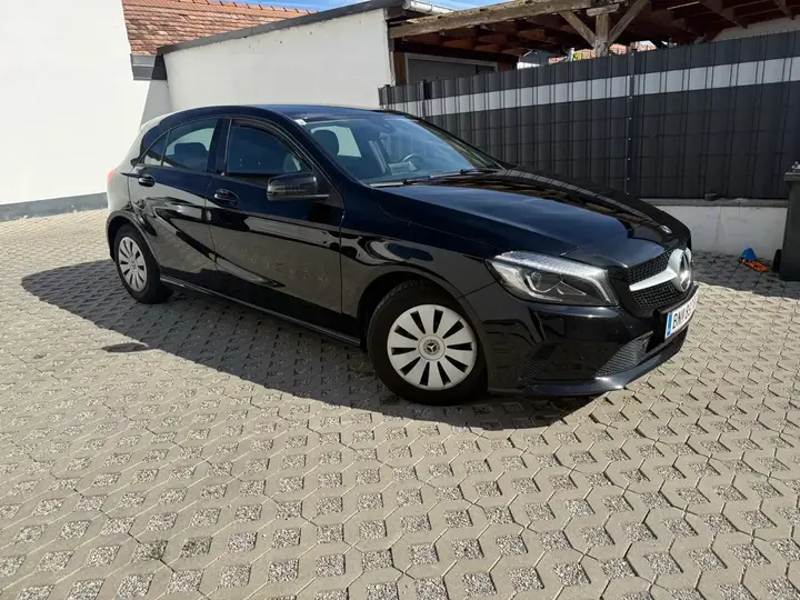 Mercedes-Benz A-Class 2017 photo 3