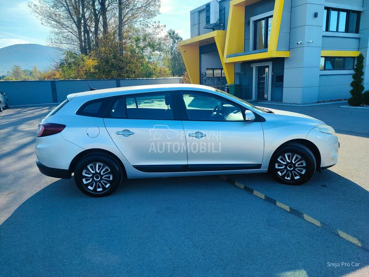 Renault Megane 2009 photo 3