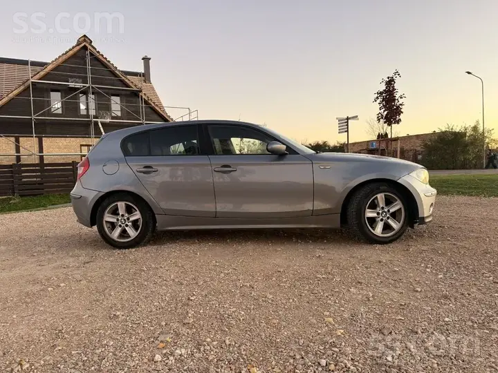 BMW 120 2004 photo 4