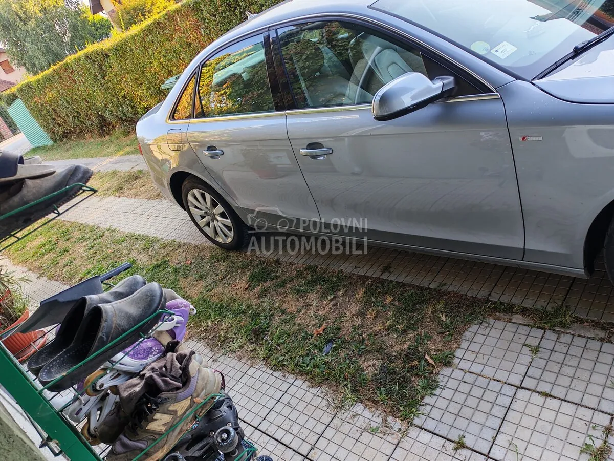 Audi A4 2011 photo 4