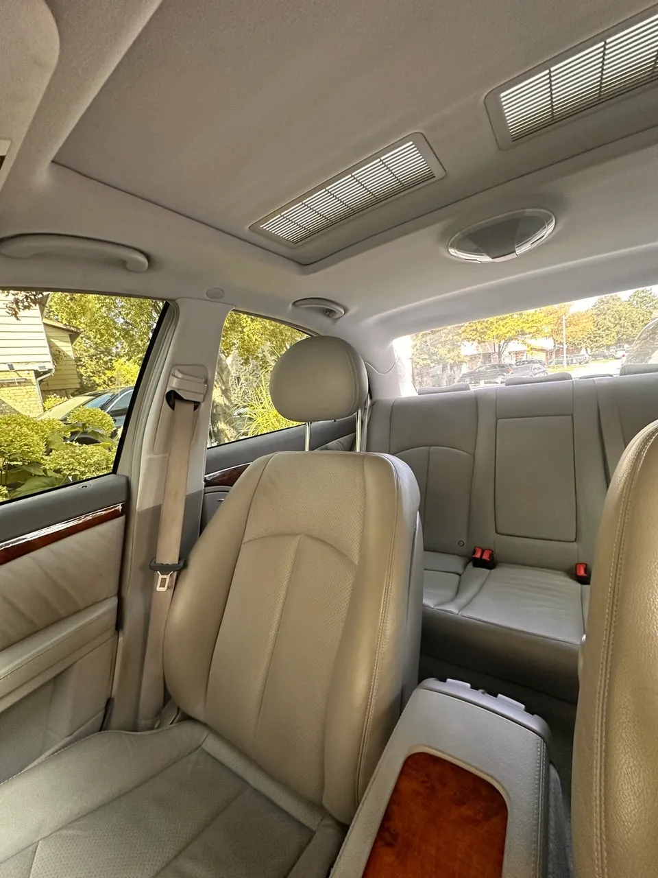 Mercedes-Benz E-Class 2005 photo 4