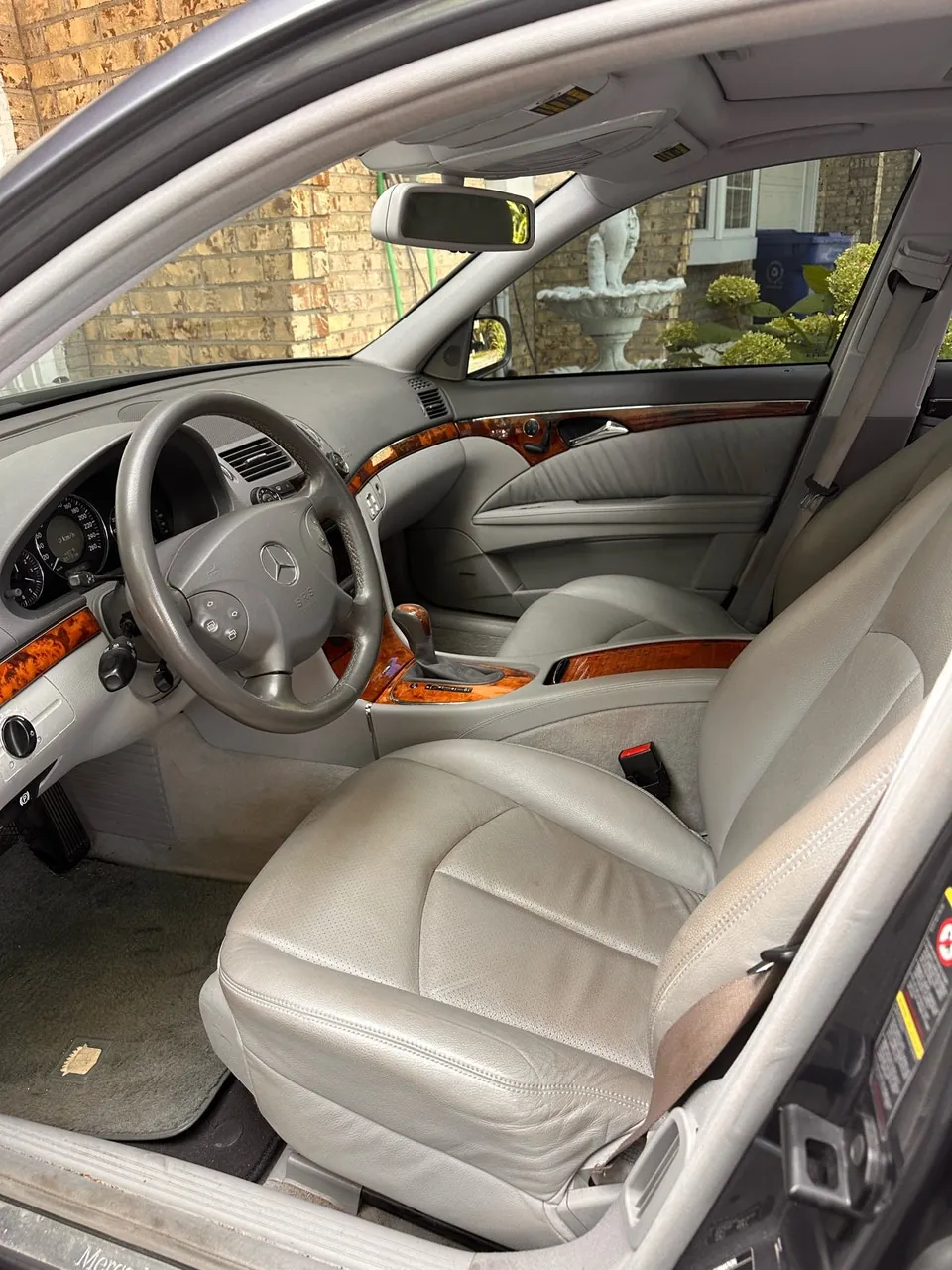 Mercedes-Benz E-Class 2005 photo 3