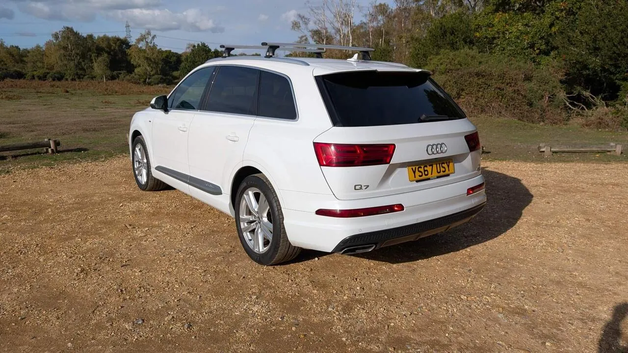 Audi Q7 2018 photo 2
