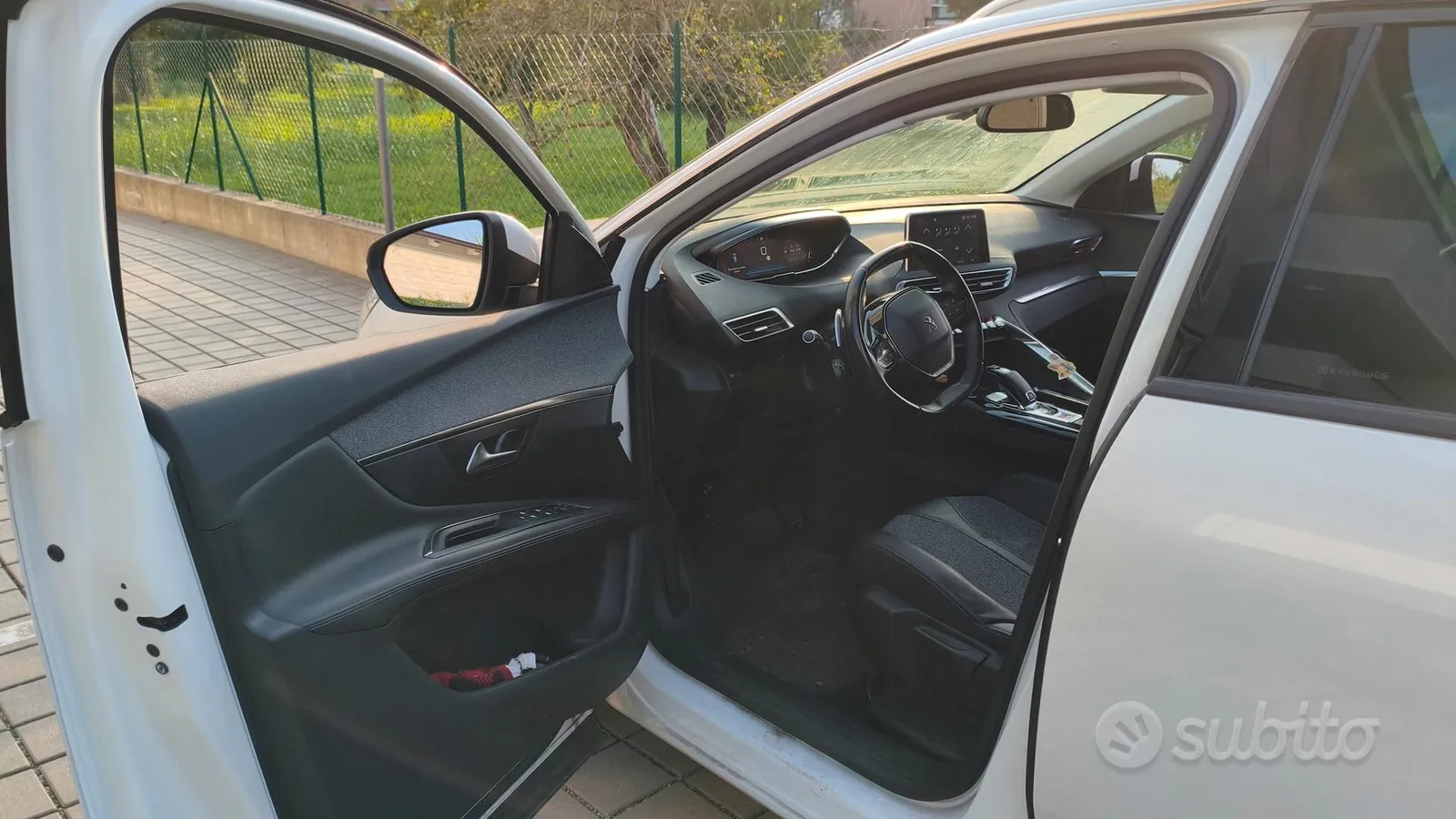Peugeot 3008 2019 photo 2