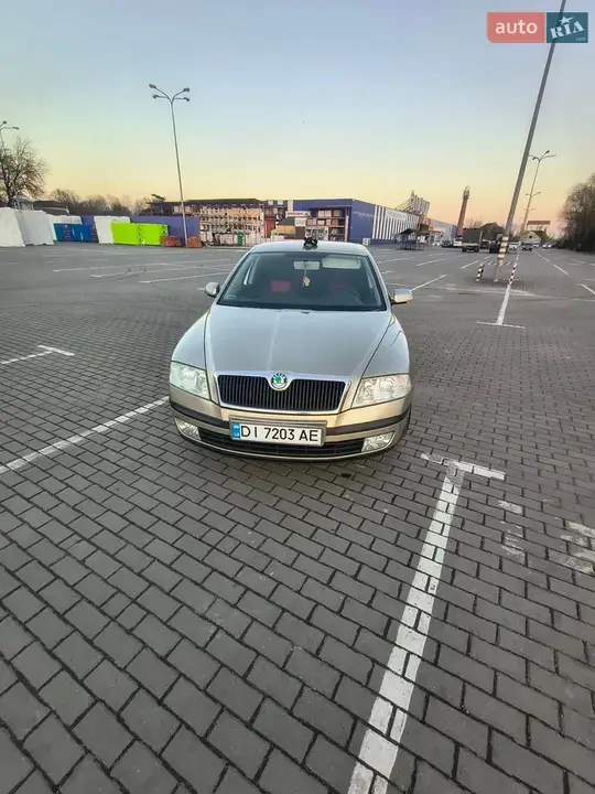 Skoda Octavia 2006 photo 2