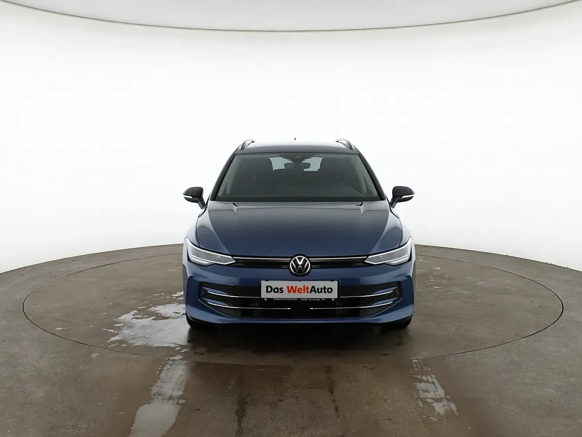 Volkswagen Golf 2025 photo 3