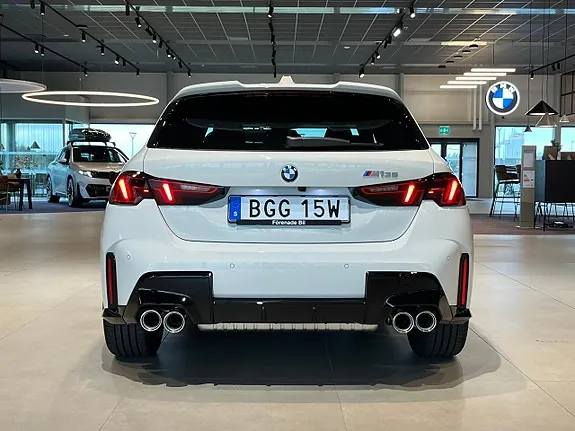 BMW M135I 2027 photo 5