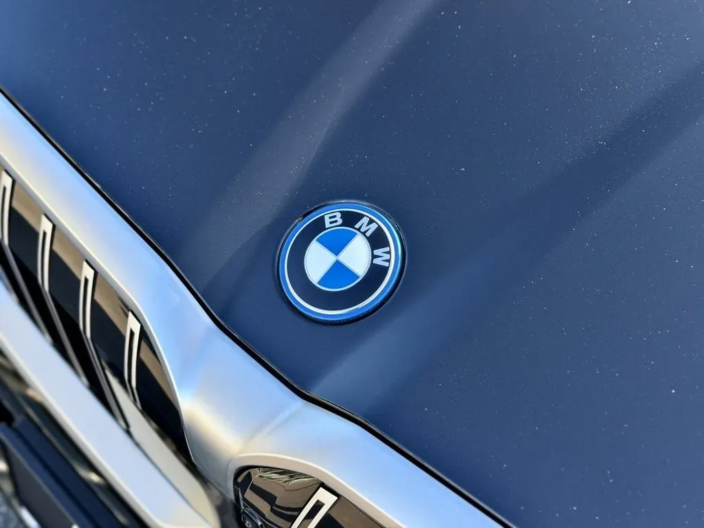 BMW 5 Series 2025 photo 3