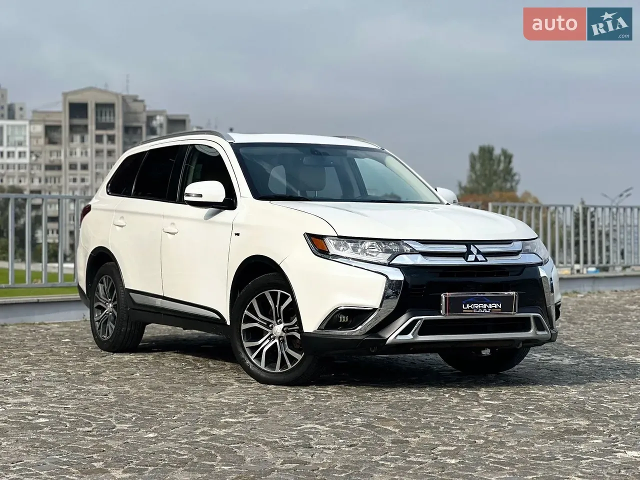 Mitsubishi Outlander 2015 photo 5