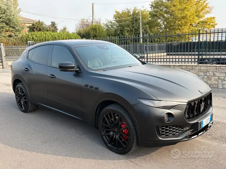 Maserati Levante 2017 photo 2