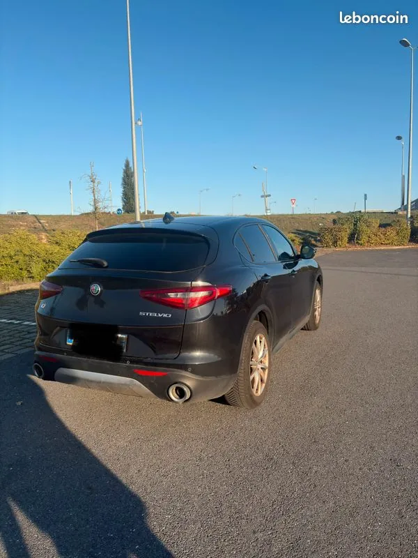 Alfa Romeo Stelvio 2018 photo 3