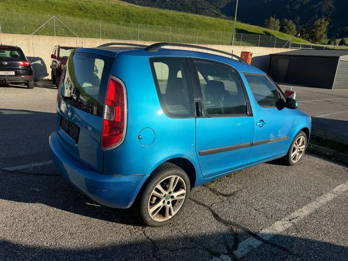 Skoda Roomster 2006 photo 2