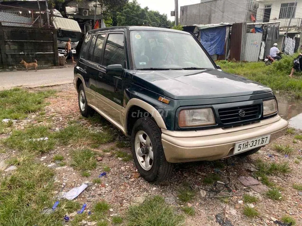 Suzuki Vitara 2004 photo 2