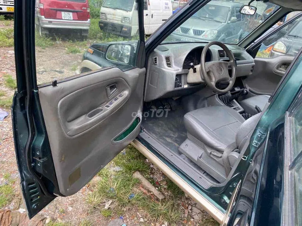 Suzuki Vitara 2004 photo 3