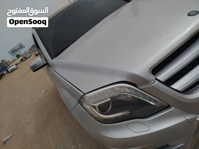 Mercedes-Benz Glk Class 2012 photo 2