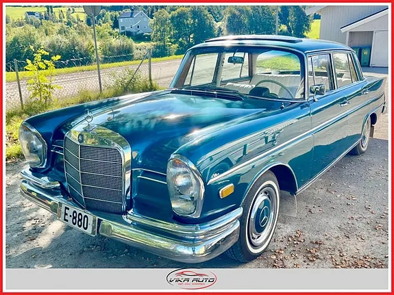 Mercedes-Benz 220 Se