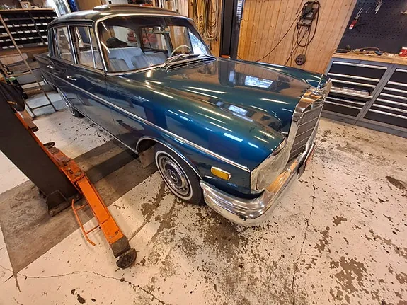 Mercedes-Benz 220 Se 1960 photo 4