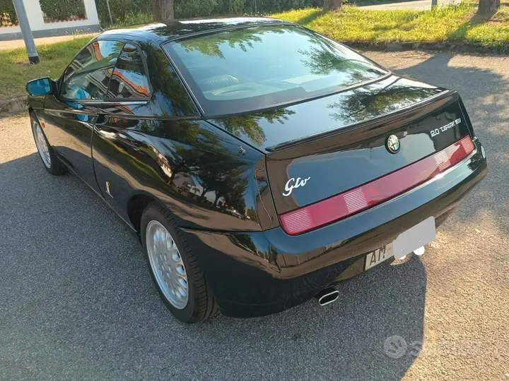 Alfa Romeo Gtv 1996 photo 3