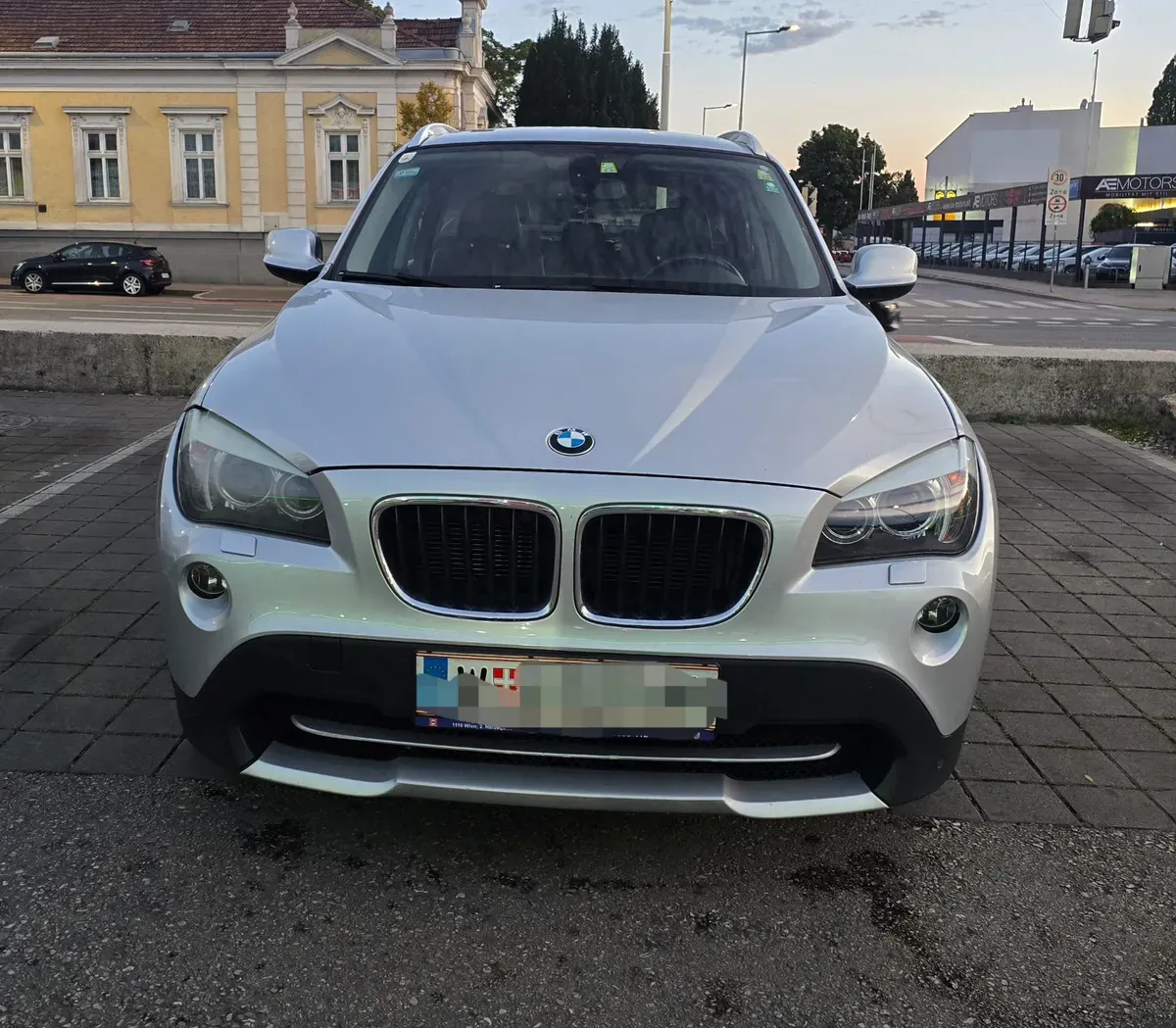 BMW X1 2012 photo 2
