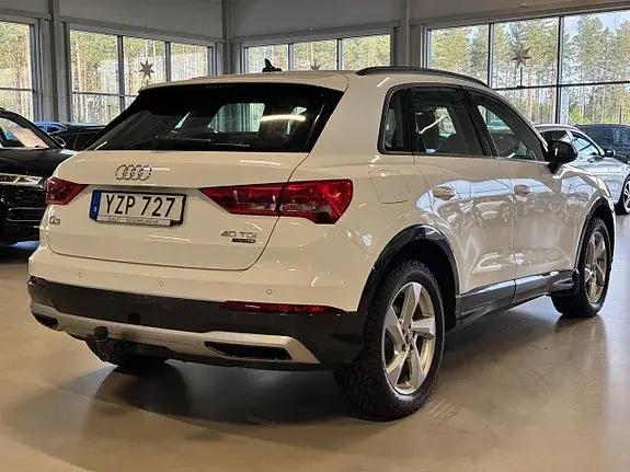 Audi Q3 2019 photo 4