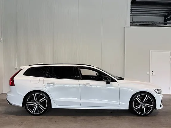 Volvo V60 2020 photo 2