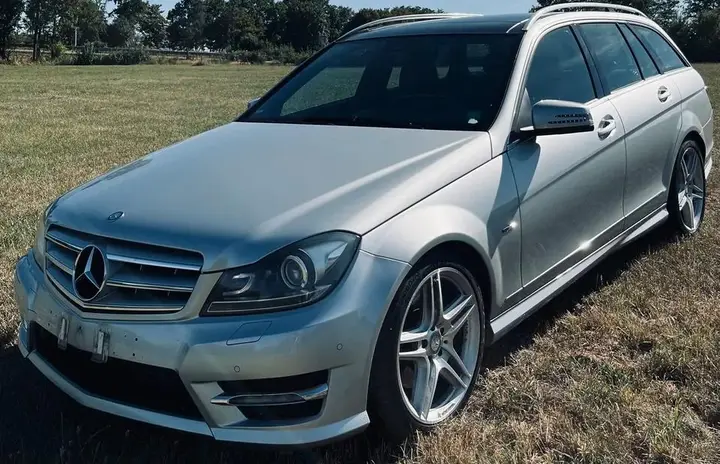 Mercedes-Benz C300