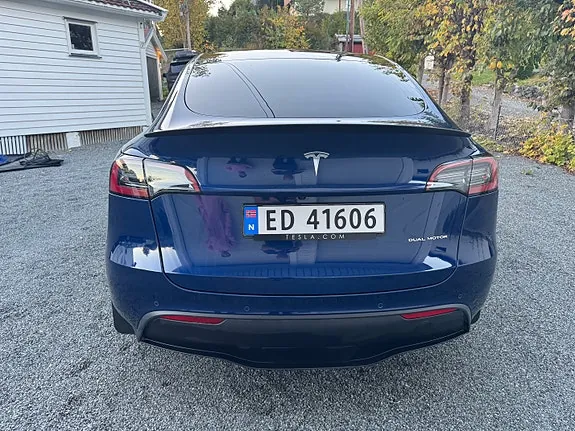 Tesla Model Y 2021 photo 3