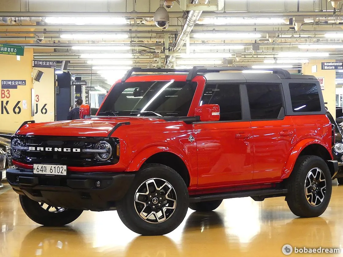 Ford Bronco 2023 photo 2