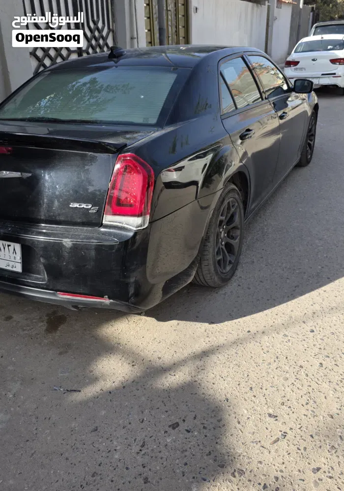 Chrysler 300 2018 photo 3