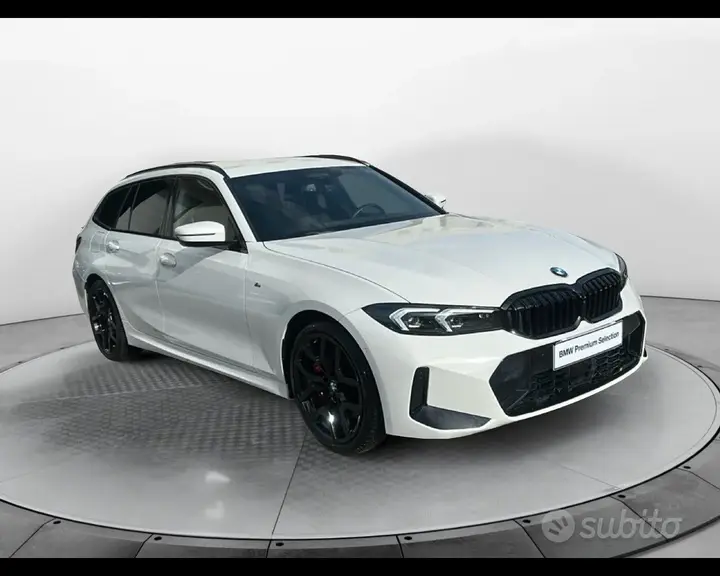 BMW 320D Touring 2025 photo 4