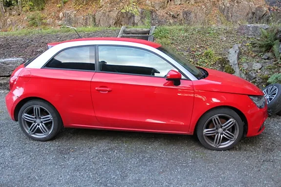 Audi A1 2011 photo 2