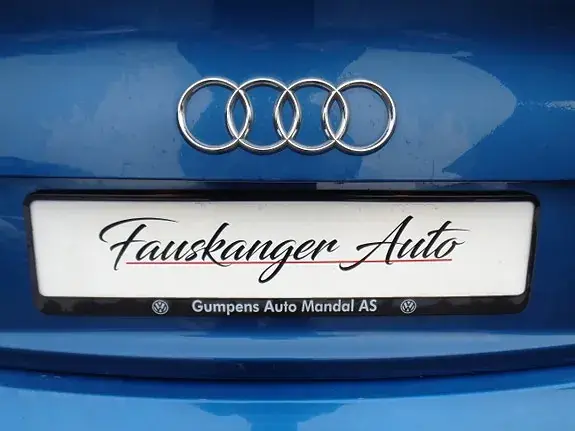 Audi A4 2011 photo 5