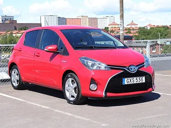 Toyota Yaris 2015 photo 2