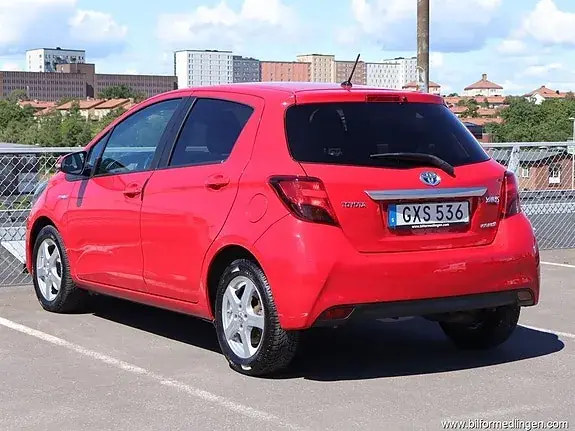 Toyota Yaris 2015 photo 3