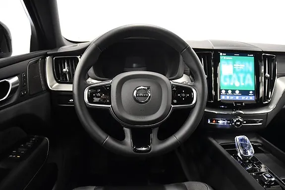 Volvo Xc60 2025 photo 2