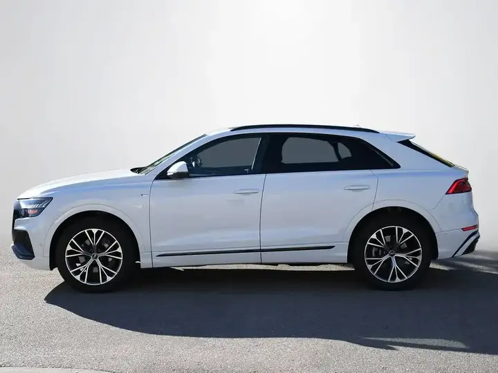 Audi Q8 2023 photo 4