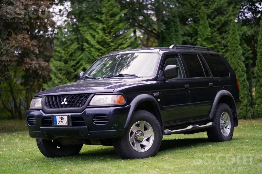 Mitsubishi Montero 2003 photo 4
