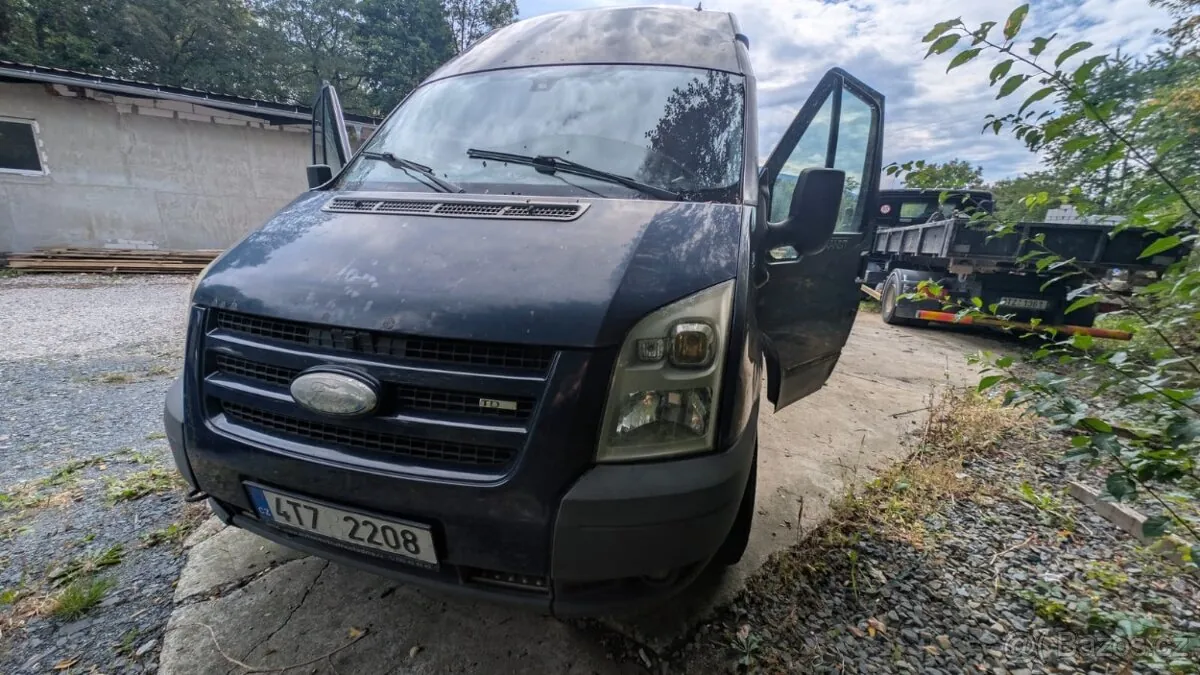 Ford Transit 2008 photo 2
