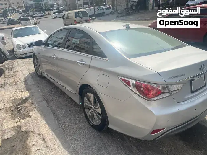 Hyundai Sonata 2012 photo 4