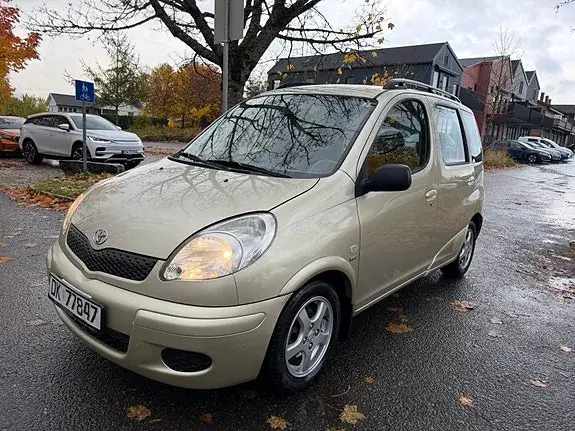 Toyota Yaris Verso