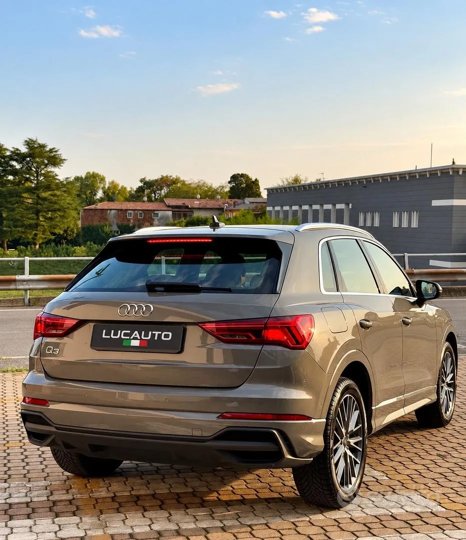Audi Q3 2023 photo 3