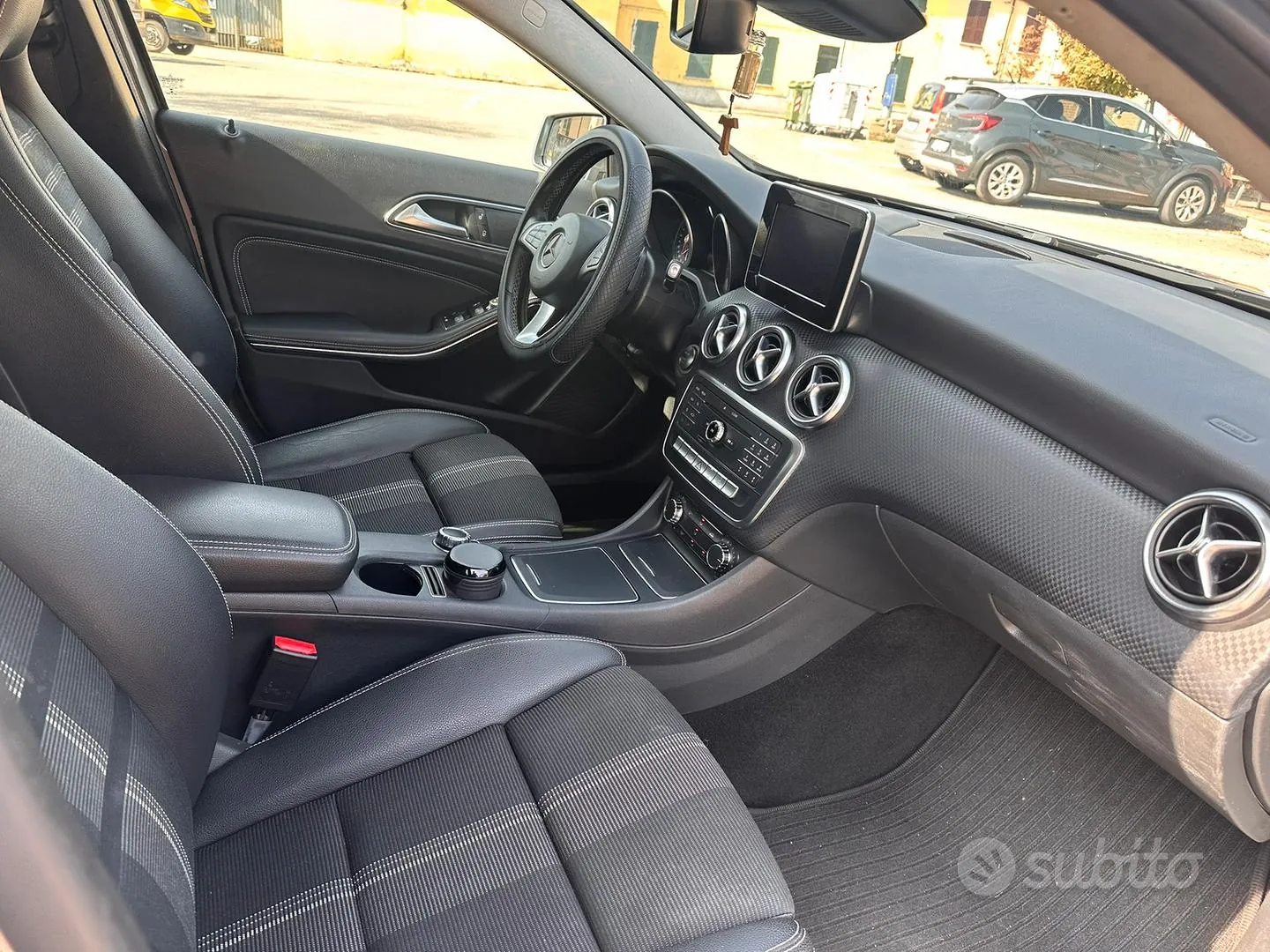 Mercedes-Benz A-Class 2017 photo 5