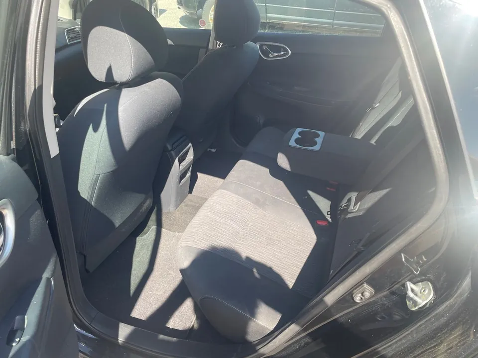 Nissan Sentra 2015 photo 4
