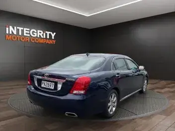 Toyota Crown 2012 photo 4