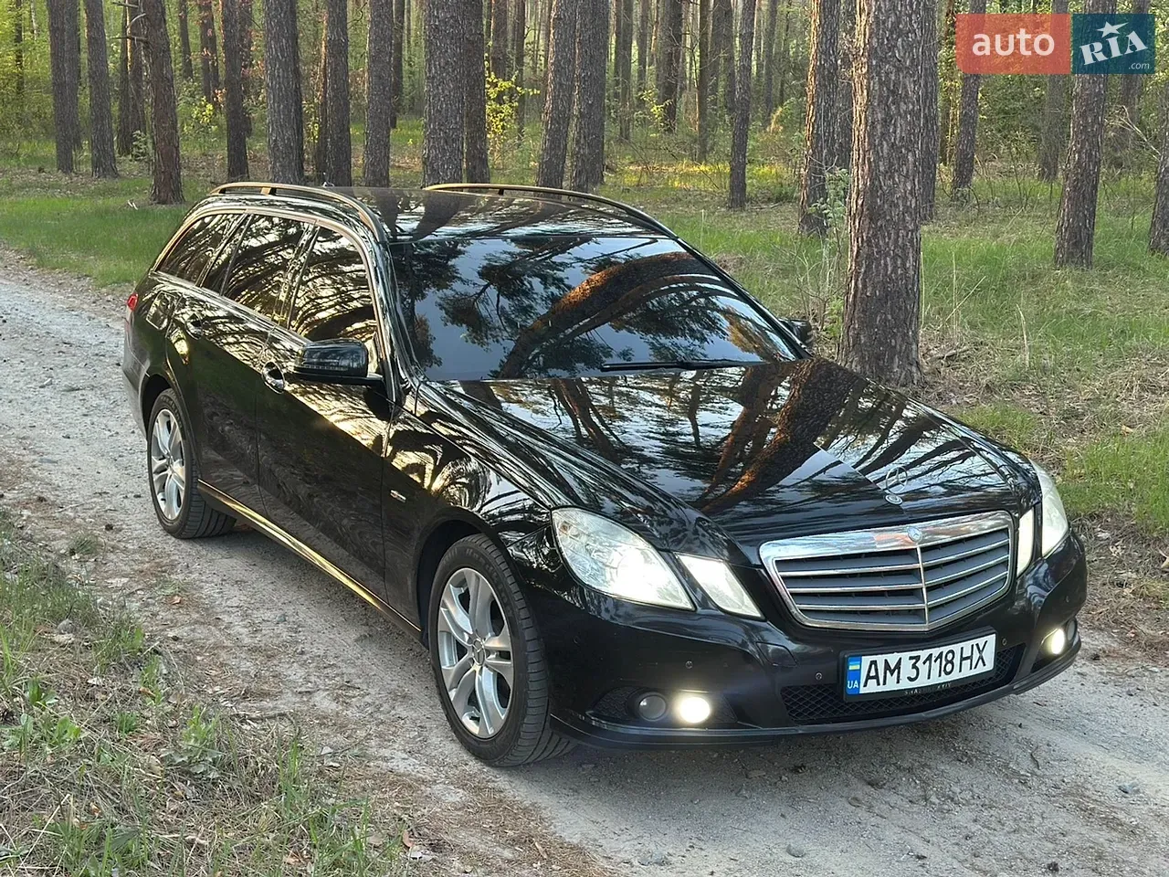 Mercedes-Benz E-Class 2010 photo 2