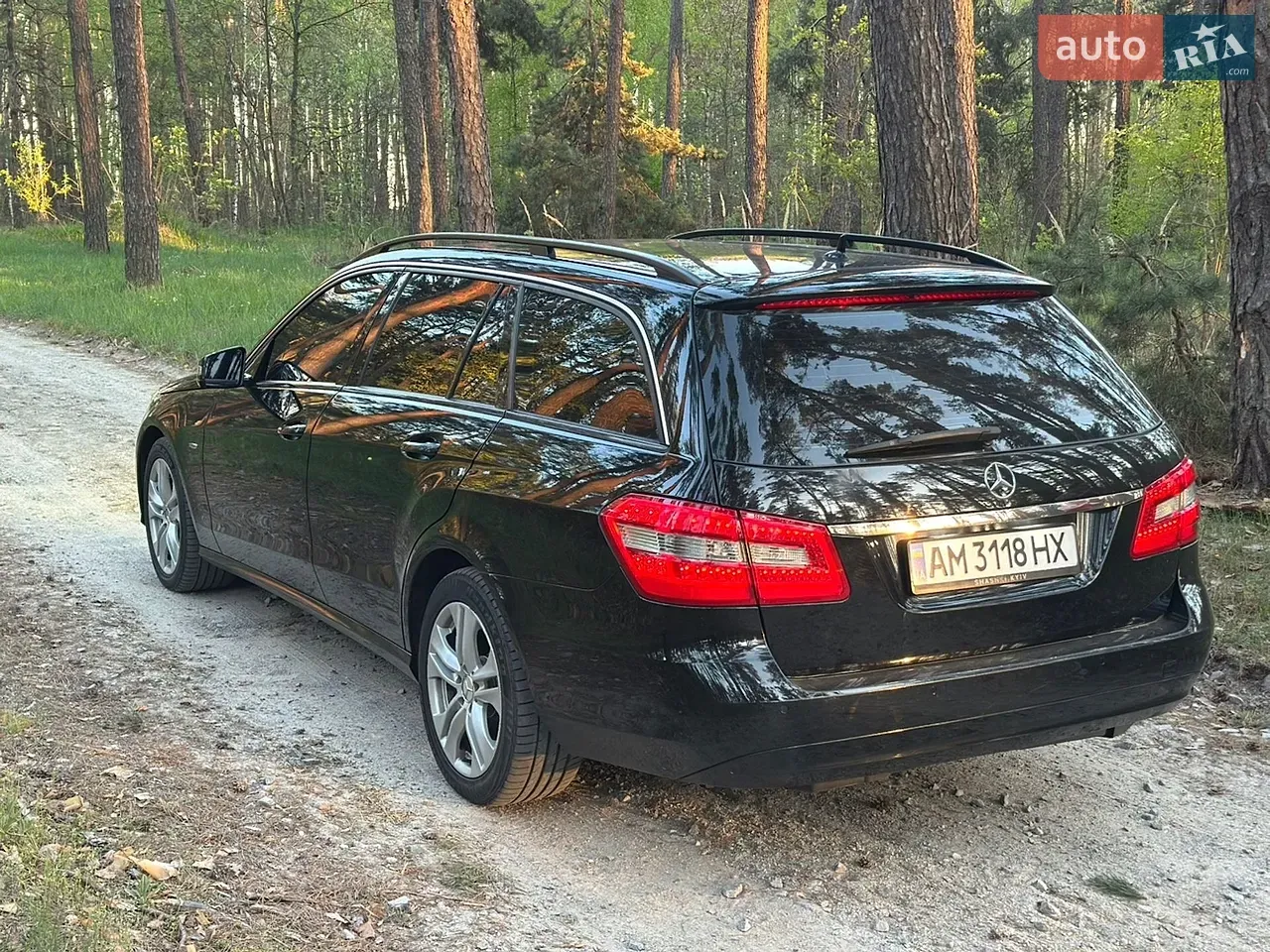 Mercedes-Benz E-Class 2010 photo 4