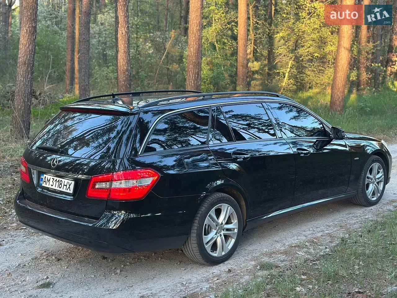 Mercedes-Benz E-Class 2010 photo 3