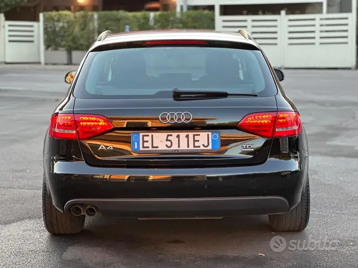 Audi A4 Avant 2012 photo 4